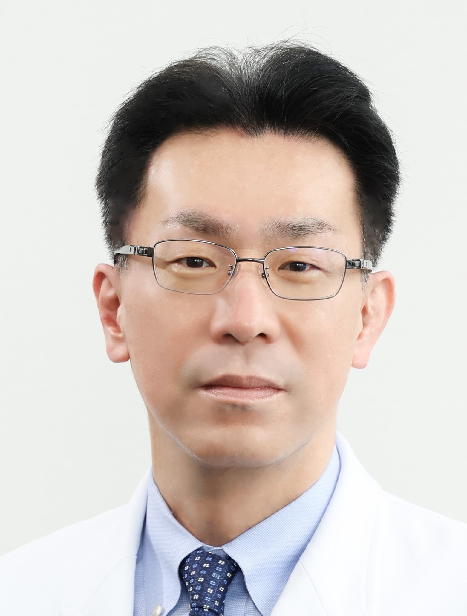 井手　健太郎